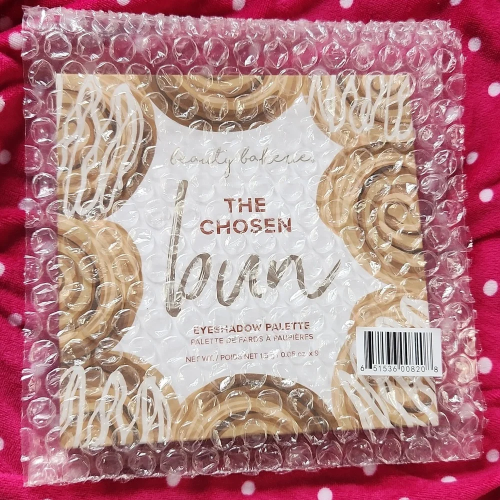 Beauty Bakerie The Chosen Bun Eyeshadow Palette - Cream and Brown - Picture 8 of 8